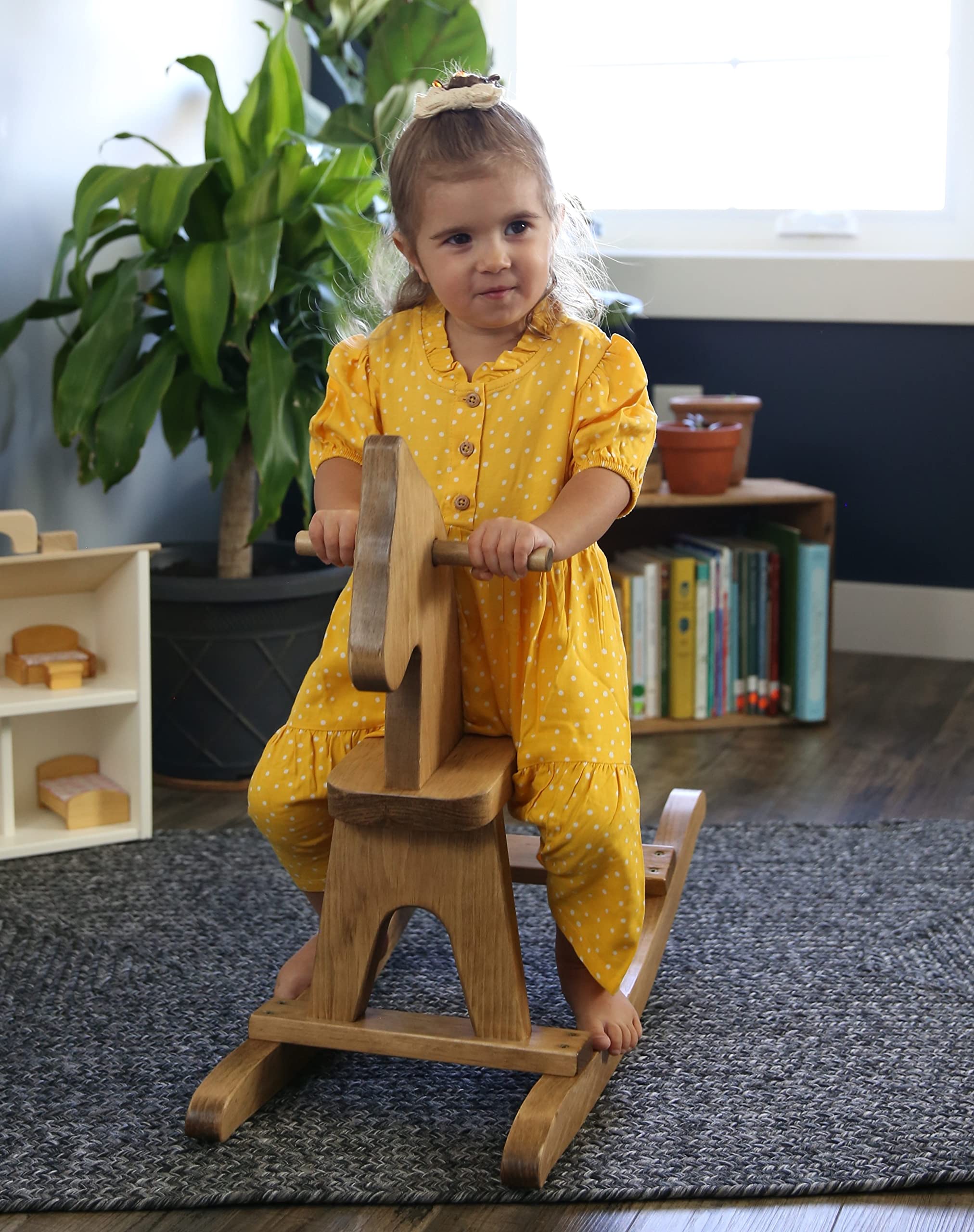 Amazon.co.jp: AmishToyBox.com 木製揺り木馬 幼児用乗り物玩具 (収穫